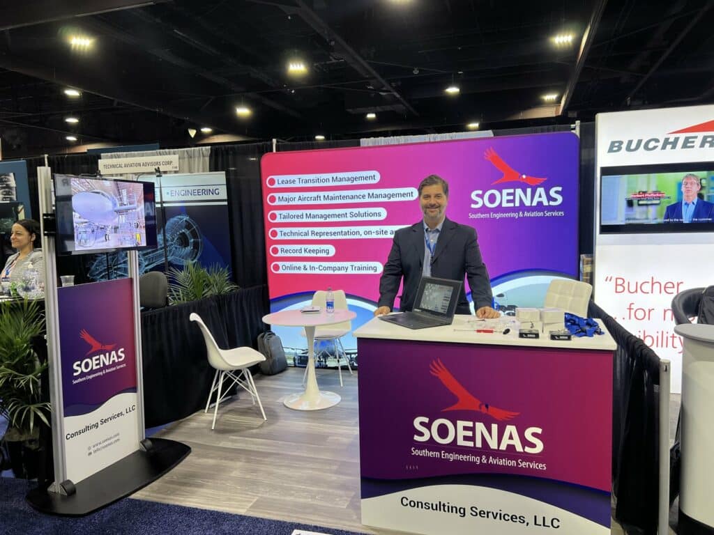 Eye-catching booth design at the Soenas trade show booth.